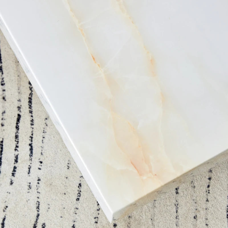 Table basse moderne et pratique