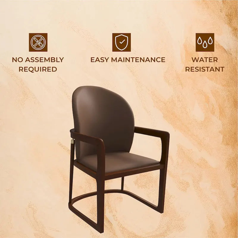 Chaise de salle à manger moderne en cuir capitonné