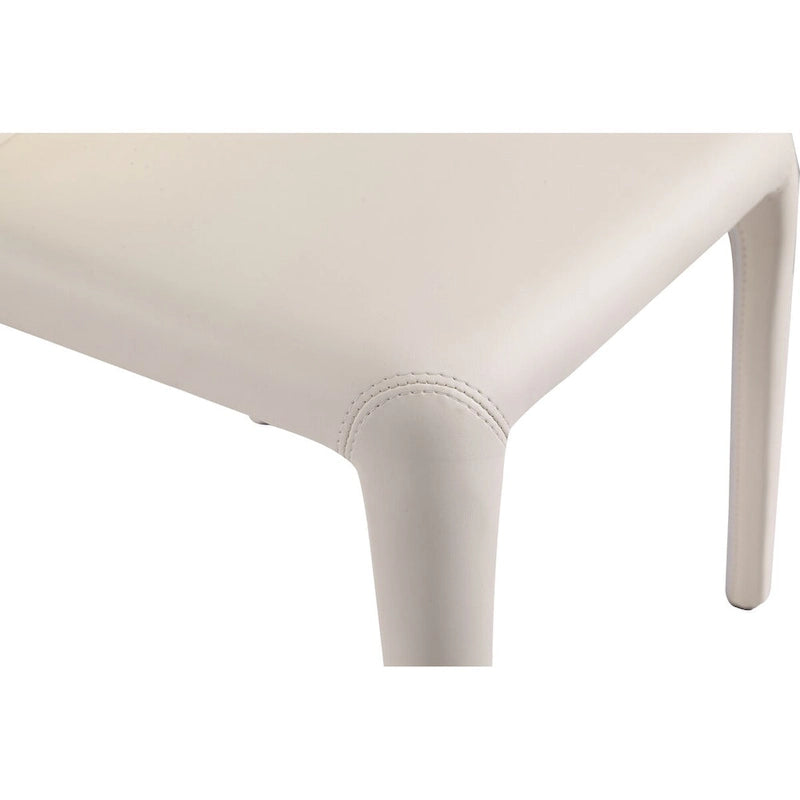 Chaise de salle à manger recouverte de cuir