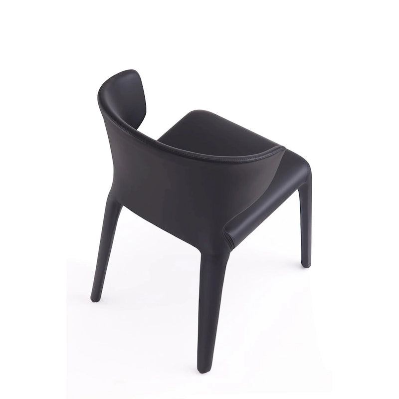 Chaise de salle à manger recouverte de cuir