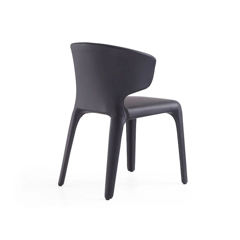 Chaise de salle à manger recouverte de cuir